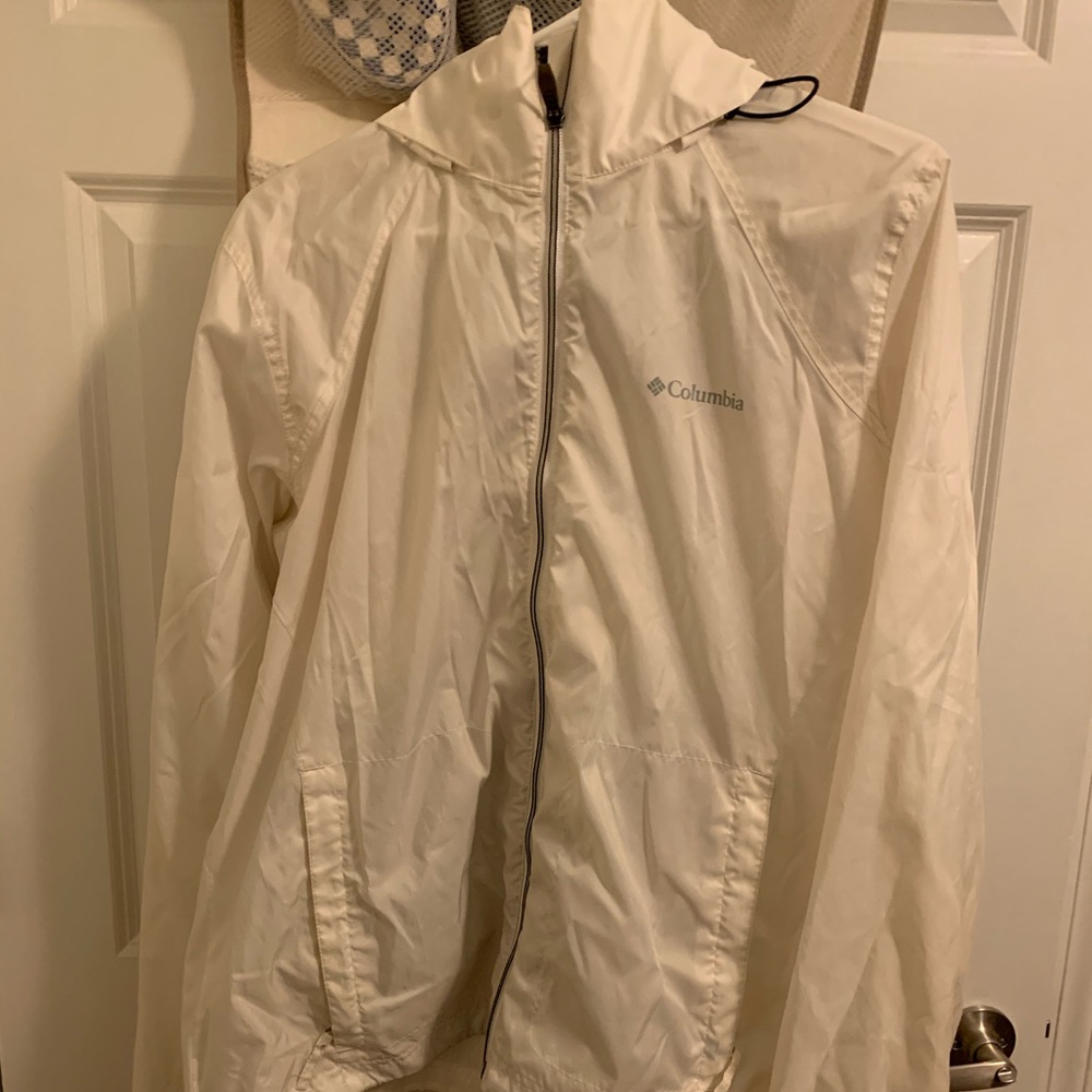 Columbia rain jacket with hood